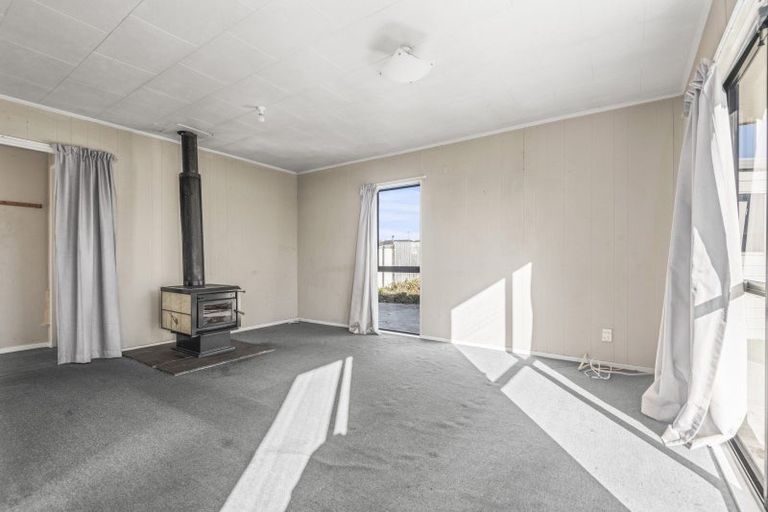Photo of property in 28b Chelmarsh Place, Highbury, Palmerston North, 4412