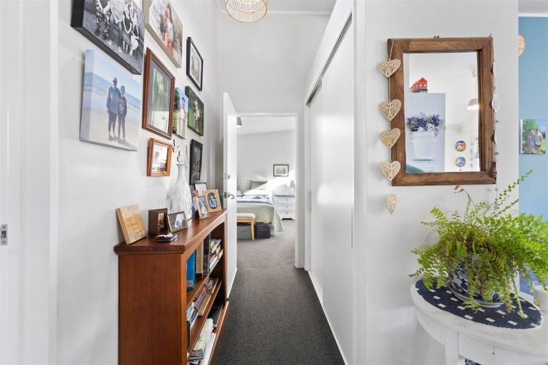 Photo of property in 33b Romilly Street, Westport, 7825