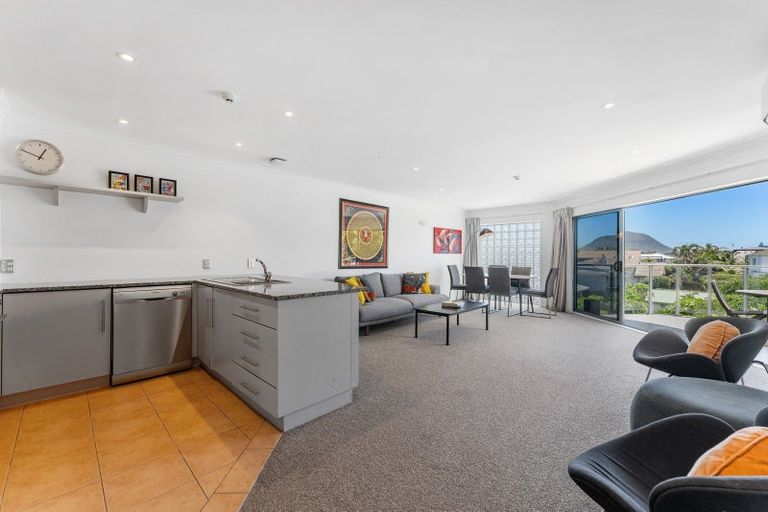 Photo of property in 301/178 Marine Parade, Mount Maunganui, 3116