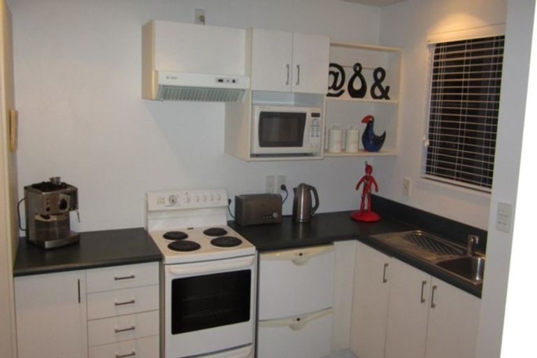 Photo of property in 4/42 Champion Street, Edgeware, Christchurch, 8013