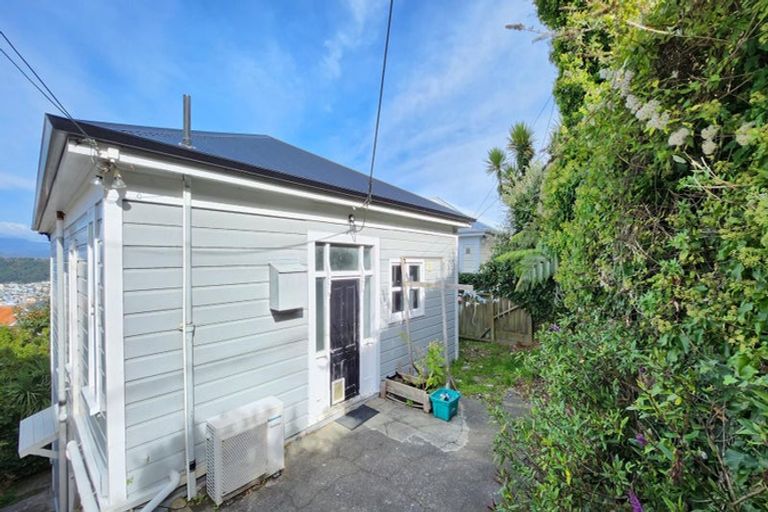 Photo of property in 55 Central Terrace, Kelburn, Wellington, 6012
