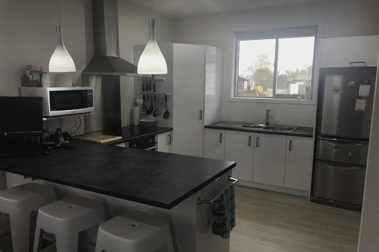 Photo of property in 1/5 Florance Place, Parklands, Christchurch, 8083