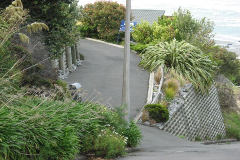 Photo of property in 16 De Thier Lane, Richmond Hill, Christchurch, 8081