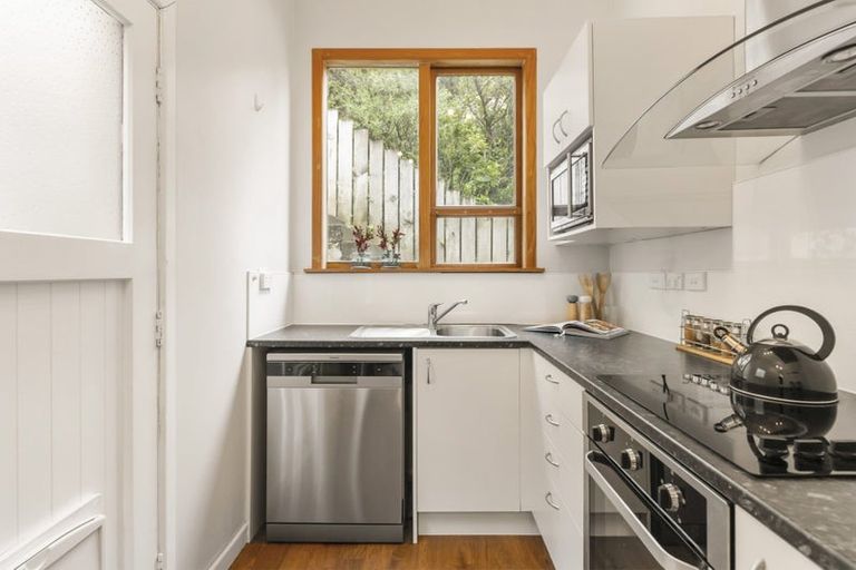 Photo of property in 95 Todman Street, Brooklyn, Wellington, 6021