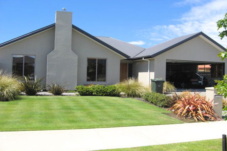 Photo of property in 5 Annaby Drive, Northwood, Christchurch, 8051