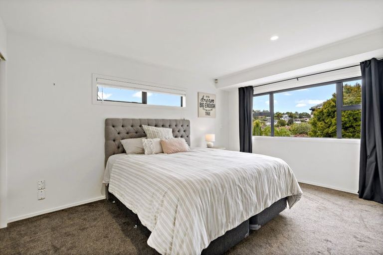 Photo of property in 11d Langana Avenue, Browns Bay, Auckland, 0630