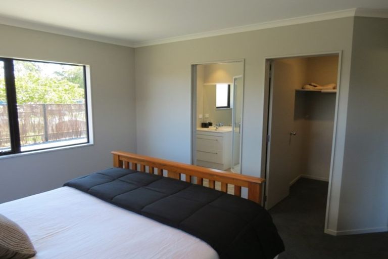 Photo of property in 19 Victoria Street, Coromandel, 3506