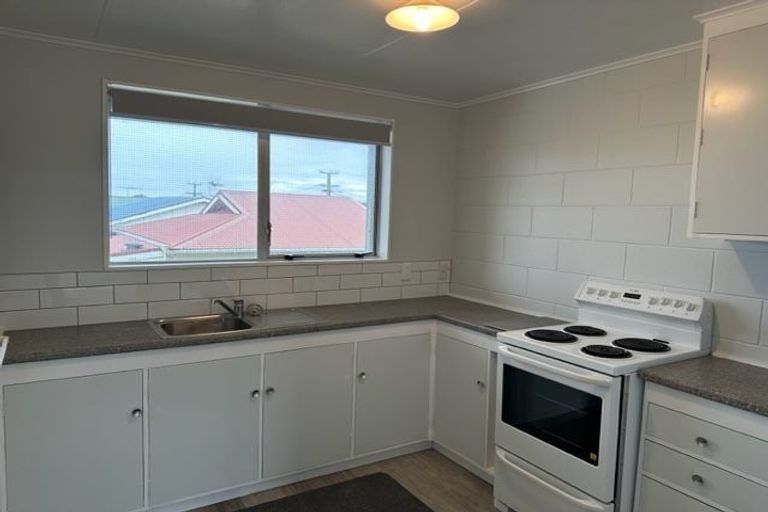 Photo of property in 46 Awamutu Grove, Waiwhetu, Lower Hutt, 5010