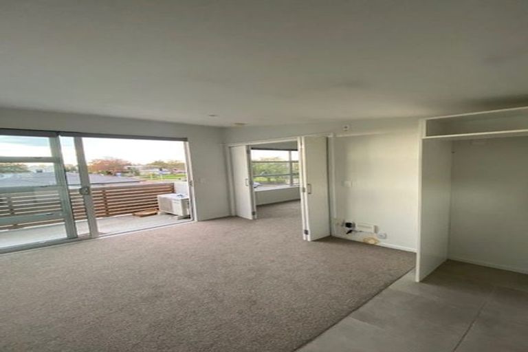 Photo of property in 43 Grafton Street, Waltham, Christchurch, 8011