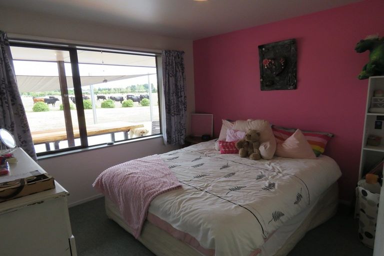 Photo of property in 18 Thews Road, Tinwald, Ashburton, 7778