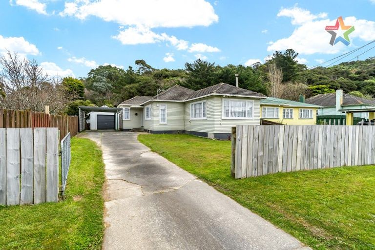 Photo of property in 83 Wellington Road, Wainuiomata, Lower Hutt, 5014