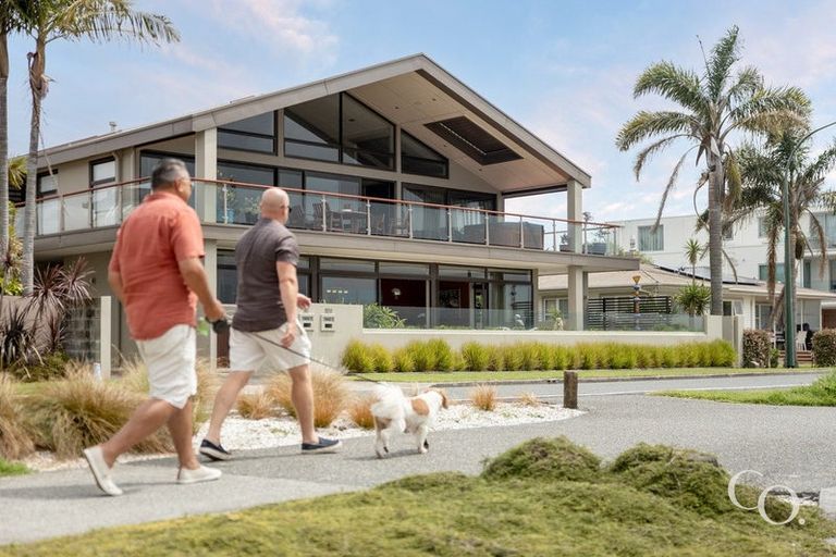 Photo of property in 1/98 Harbour Drive, Otumoetai, Tauranga, 3110