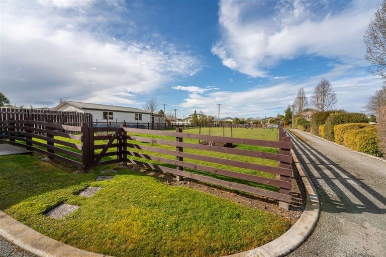 Photo of property in 100 Cox Street, Geraldine, 7930