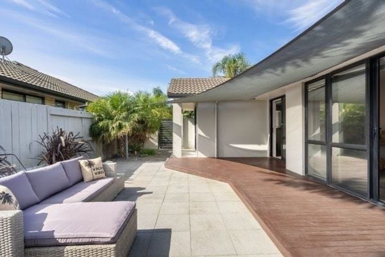 Photo of property in 58 Gibson Place, Papamoa Beach, Papamoa, 3118