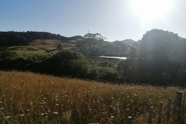 Photo of property in 521 Valley Road, Kaiwaka, 0573