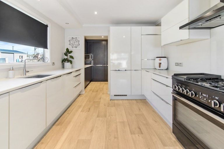 Photo of property in 10 Alexandra Street, Temuka, 7920