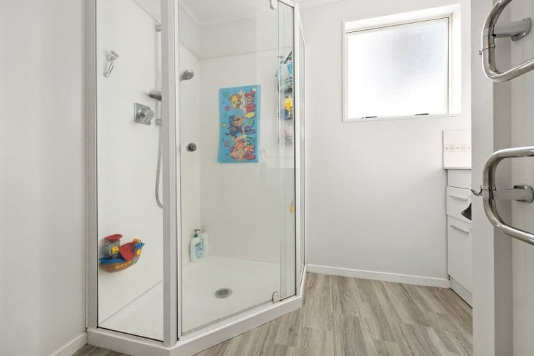 Photo of property in 15 Myrlene Place, Nawton, Hamilton, 3200