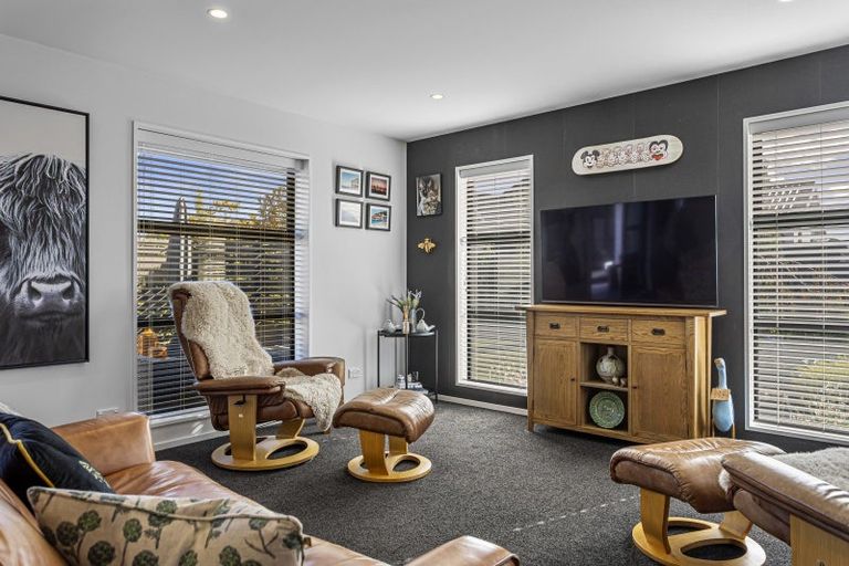 Photo of property in 28 Highgate Drive, Rangiora, 7400