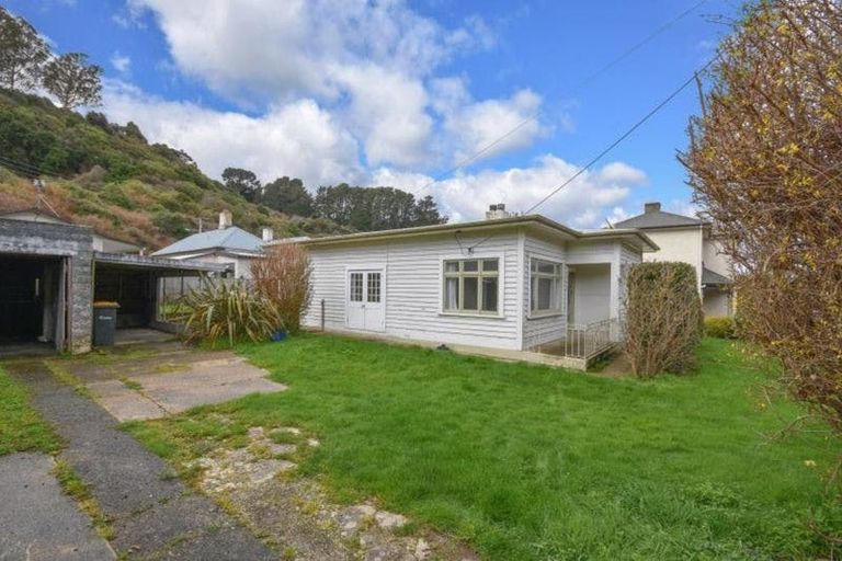 Photo of property in 54 Woodhaugh Street, Woodhaugh, Dunedin, 9010