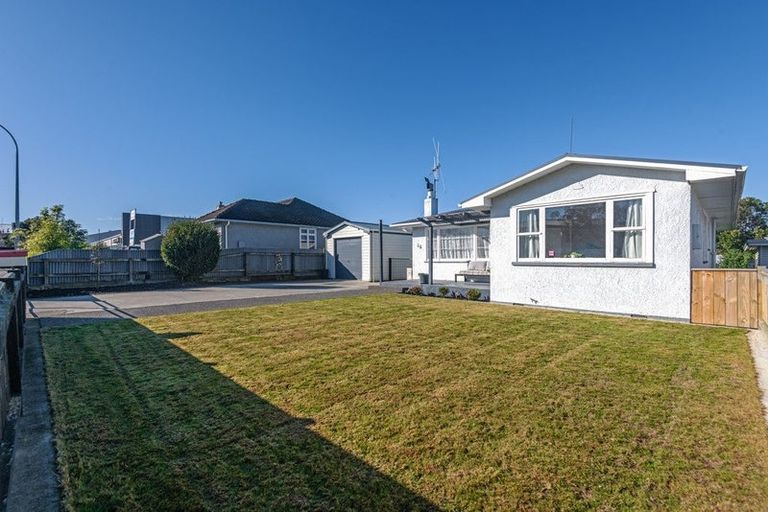 Photo of property in 38 Milton Street, Roslyn, Palmerston North, 4414