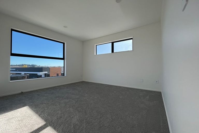 Photo of property in 5 Clara Road, Silverdale, 0932