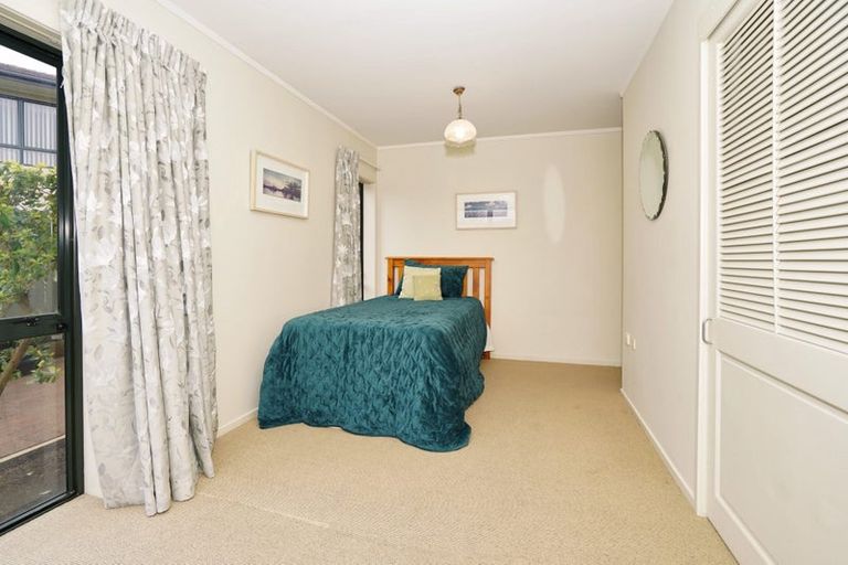 Photo of property in 54 Grosvenor Gardens, Flagstaff, Hamilton, 3210