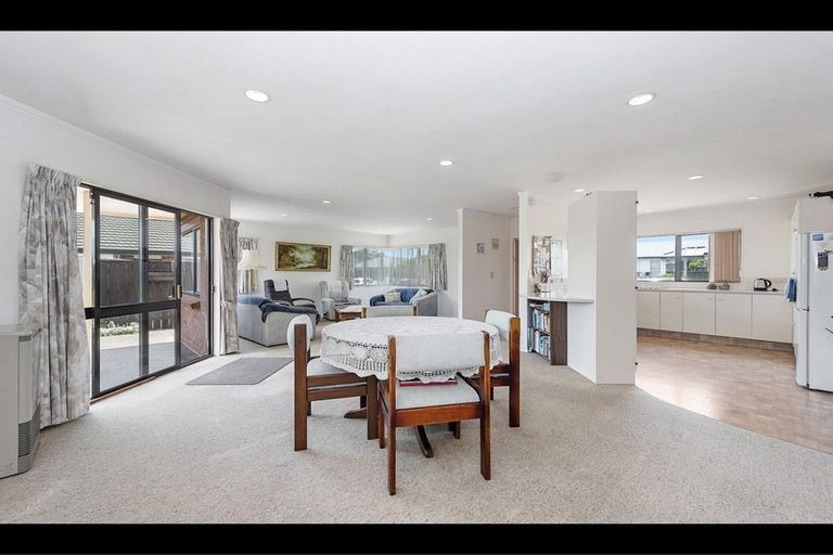 Photo of property in 52 Forth Crescent, Glenview, Hamilton, 3206