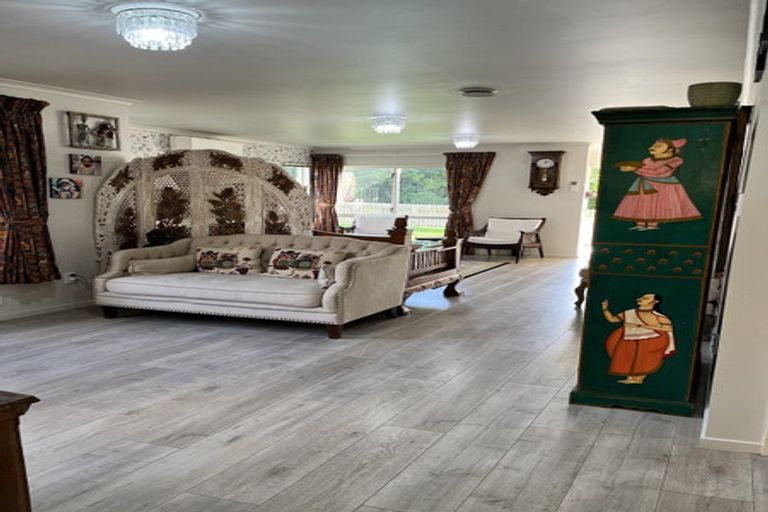 Photo of property in 9 Bickleigh Grove, New Lynn, Auckland, 0600