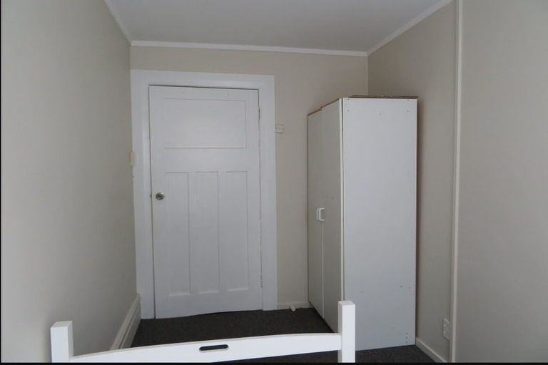 Photo of property in 35 Bay Street, Petone, Lower Hutt, 5012