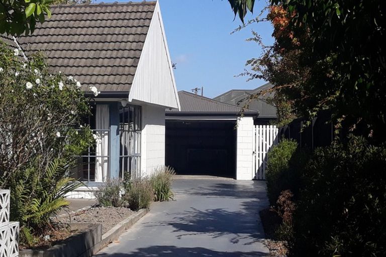 Photo of property in 33 Raxworthy Street, Ilam, Christchurch, 8041