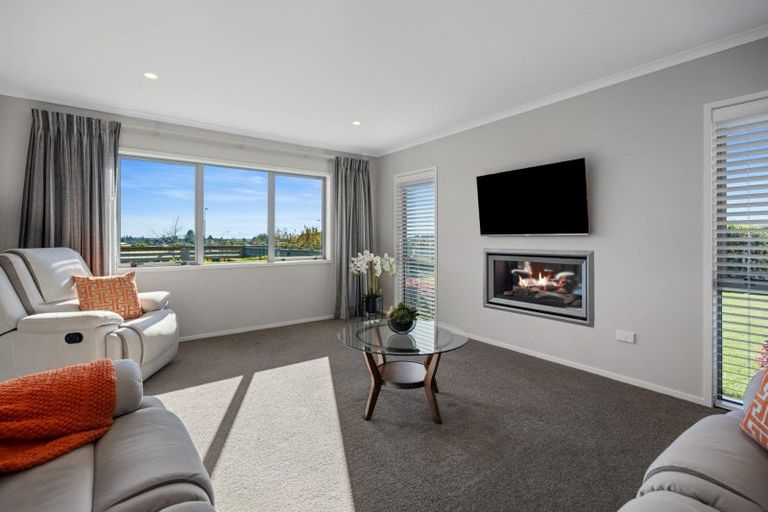 Photo of property in 6 Louise Drive, Ohauiti, Tauranga, 3112