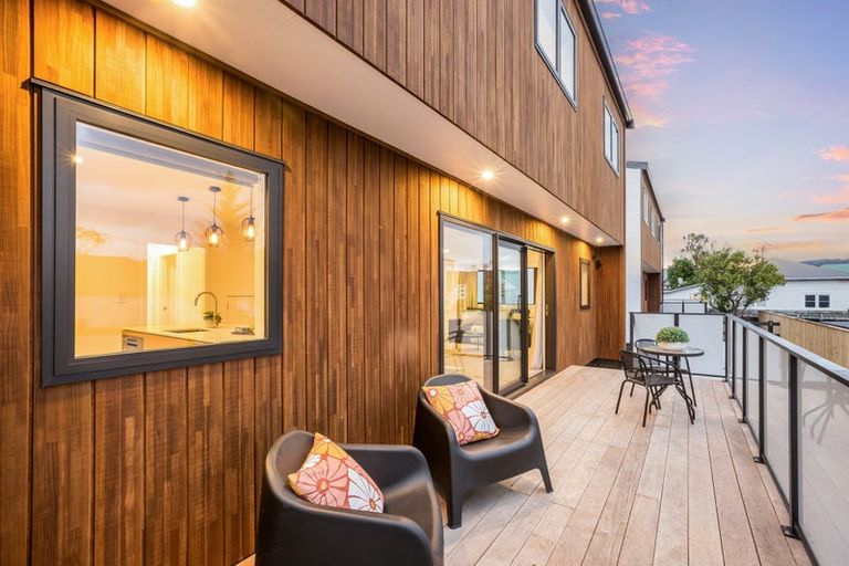 Photo of property in 12a Leighton Avenue, Waiwhetu, Lower Hutt, 5010