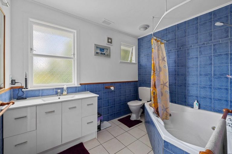 Photo of property in 3 Veronica Street, Paihia, 0200