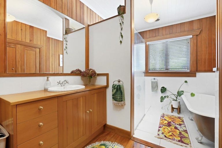 Photo of property in 62 Gilbert Street, New Plymouth, 4310