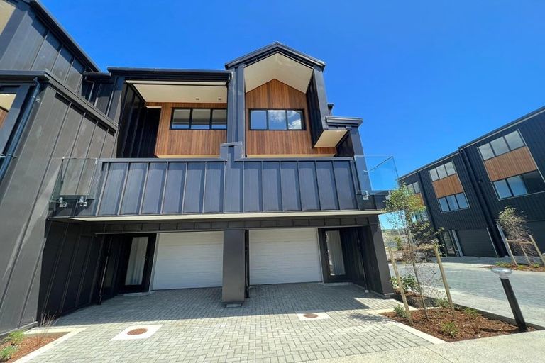 Photo of property in 3 Longshore Drive, Long Bay, Auckland, 0630