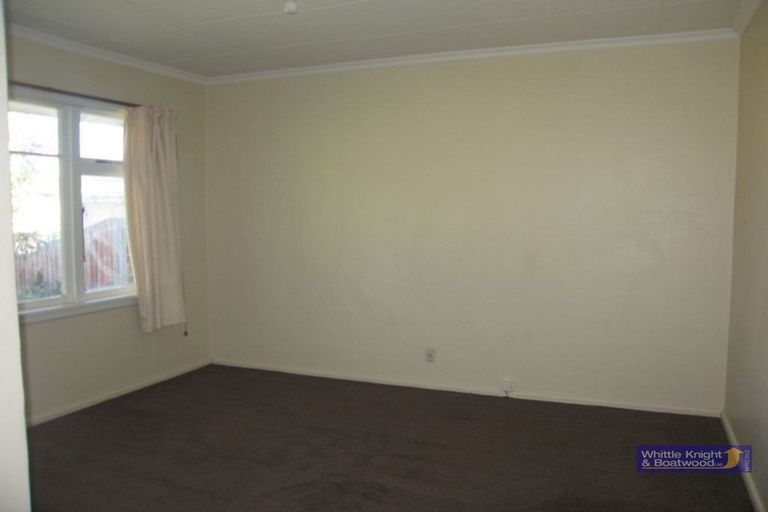 Photo of property in 3 Milnebank Street, Upper Riccarton, Christchurch, 8041
