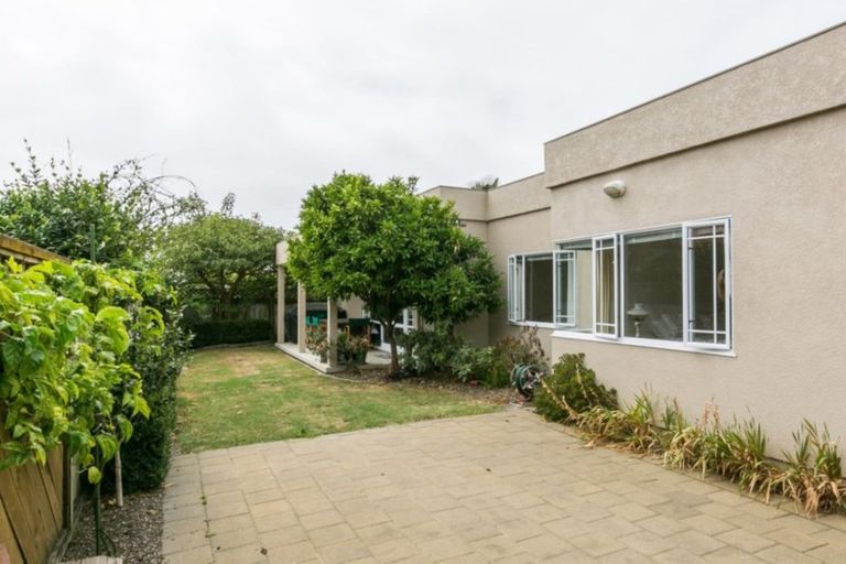 Photo of property in 525a Main North Road, Bay View, Napier, 4104