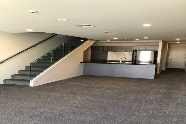 Photo of property in Shoal Haven Apartments, 112a/130 Anzac Street, Takapuna, Auckland, 0622