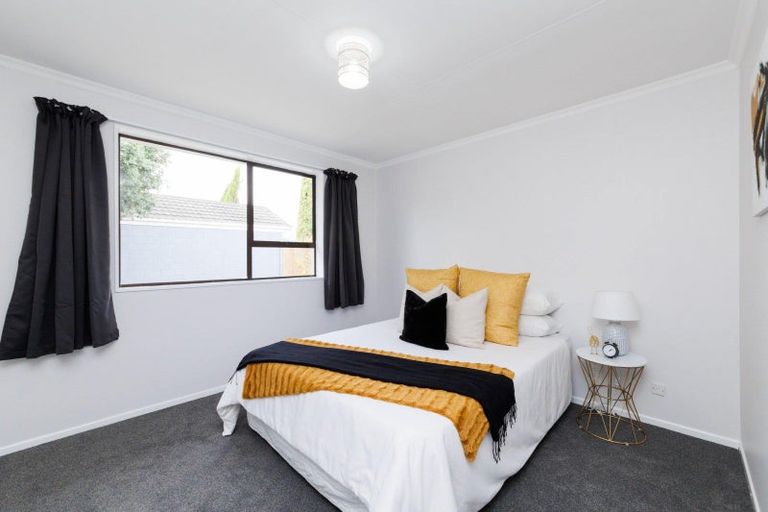 Photo of property in 60b Rhodes Drive, Kelvin Grove, Palmerston North, 4414