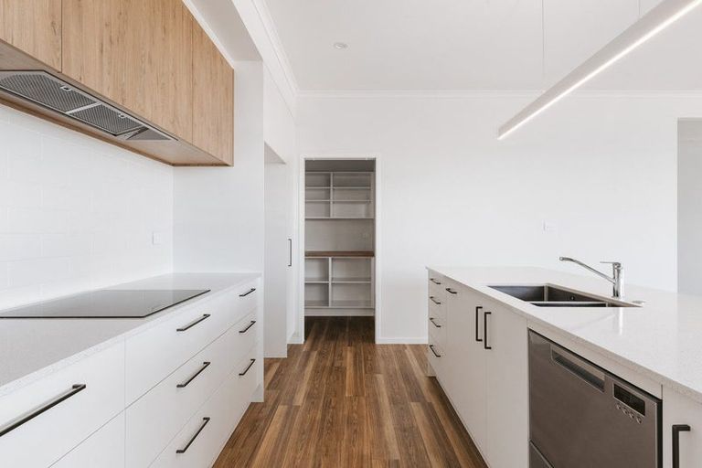 Photo of property in 58 Ridge Drive, Omokoroa, 3114