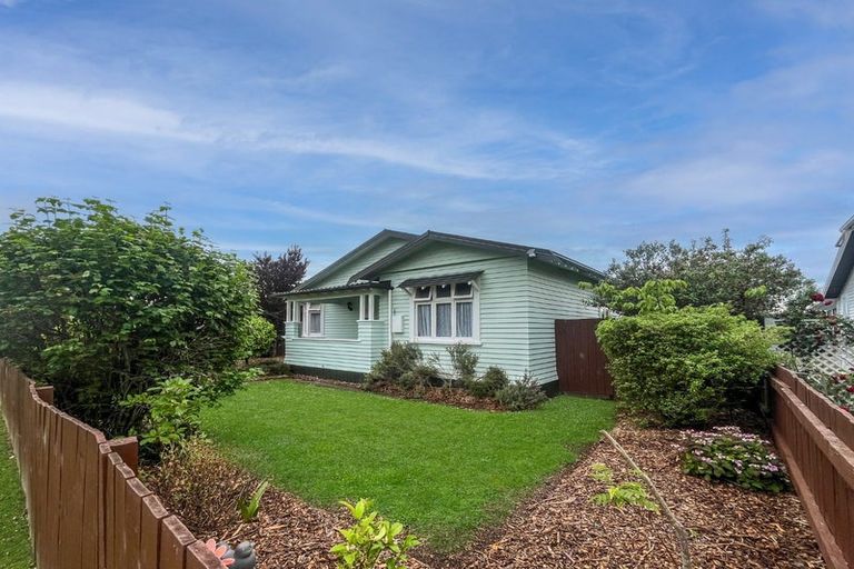 Photo of property in 10 Tawa Street, Tokomaru, Palmerston North, 4474