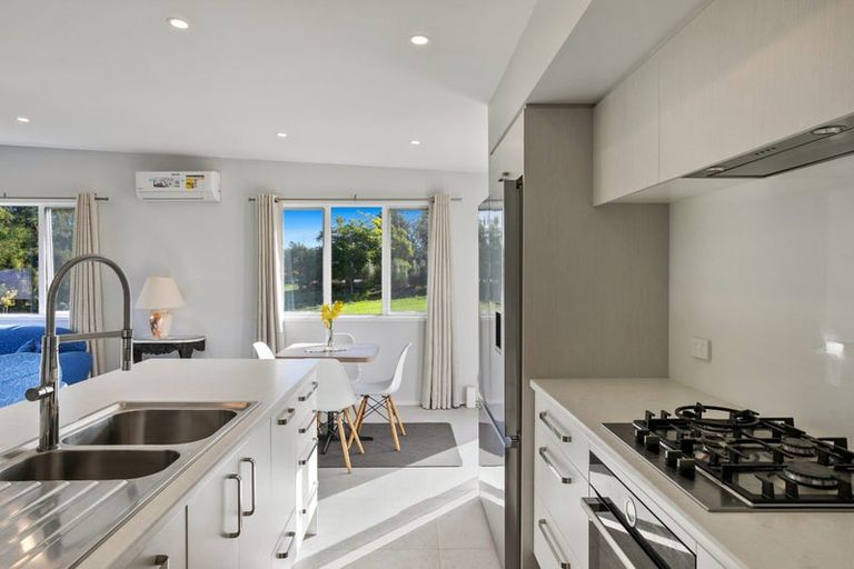 Photo of property in 76 Riddell Road, Kerikeri, 0230