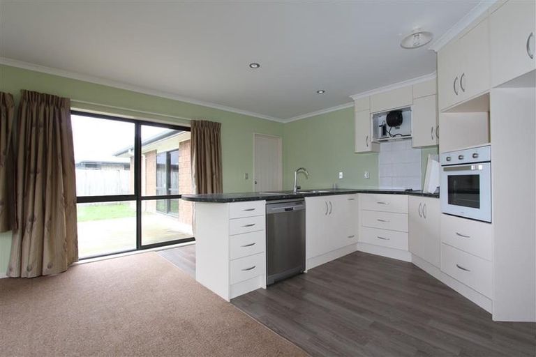 Photo of property in 32 Chesham Street, Rototuna North, Hamilton, 3210