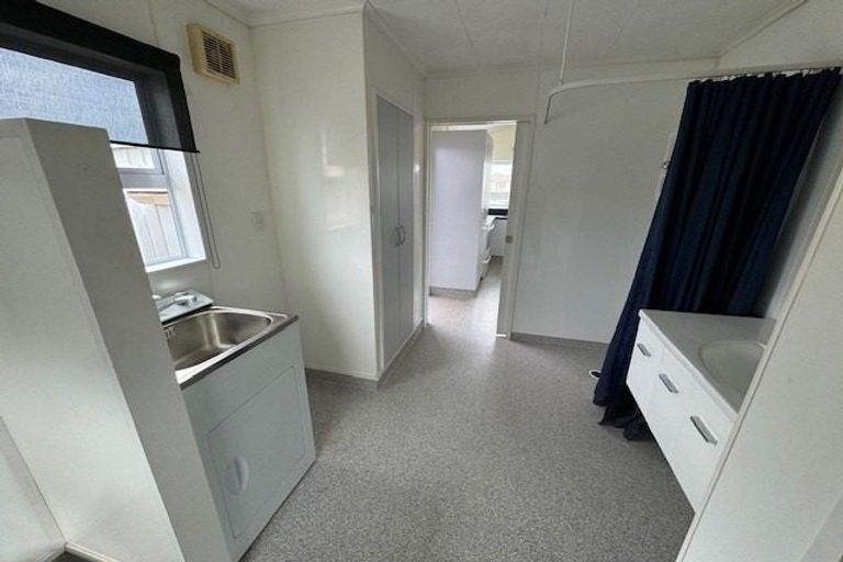 Photo of property in 8 Hastie Place, Onekawa, Napier, 4110