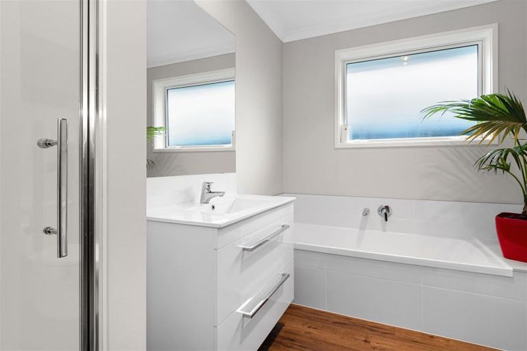 Photo of property in 10 Lion Place, Papamoa, 3118