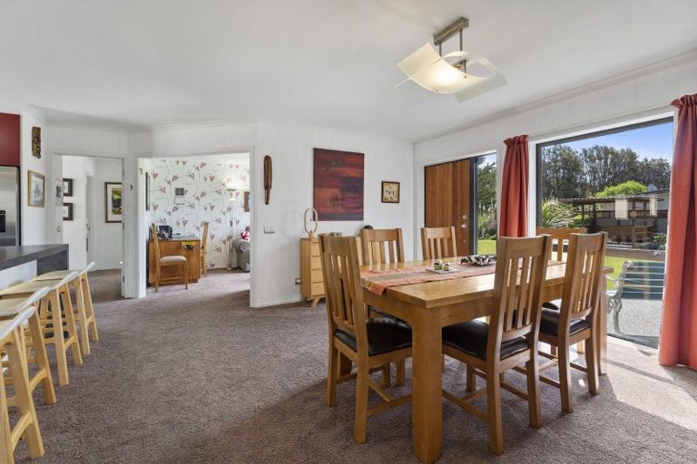 Photo of property in 7 Byron Brown Place, Otaki Beach, Otaki, 5512