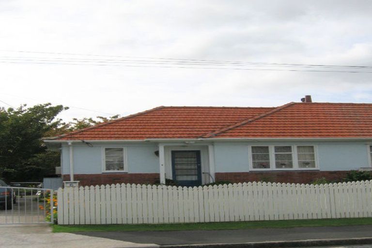 Photo of property in 6 Ropata Crescent, Boulcott, Lower Hutt, 5010