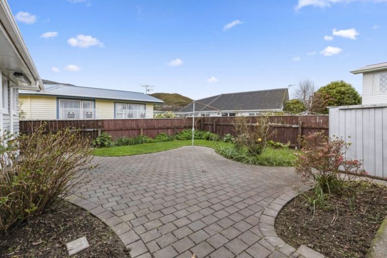 Photo of property in 32 Mcdonald Street, Taita, Lower Hutt, 5011