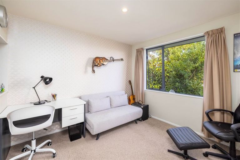Photo of property in 91 Penruddock Rise, Westmorland, Christchurch, 8025