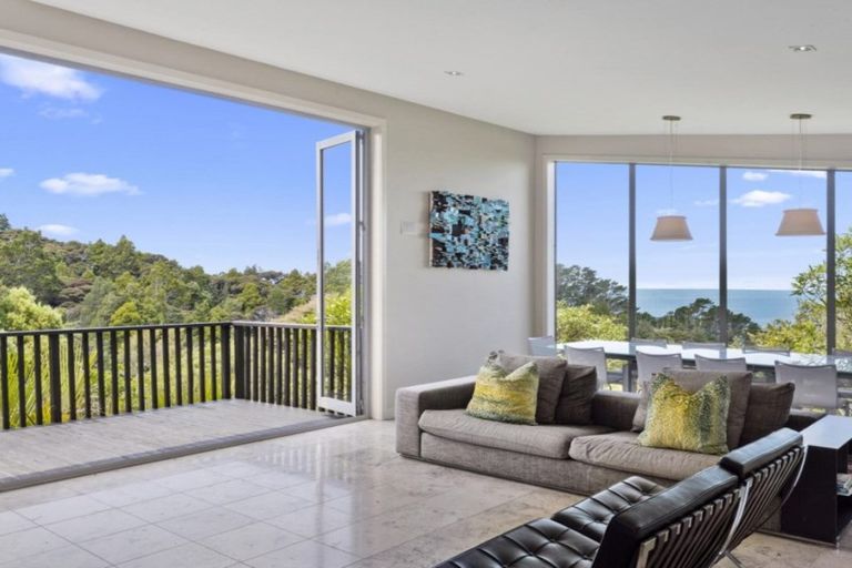 Photo of property in 197 Rodney Road, Whangateau, 0985